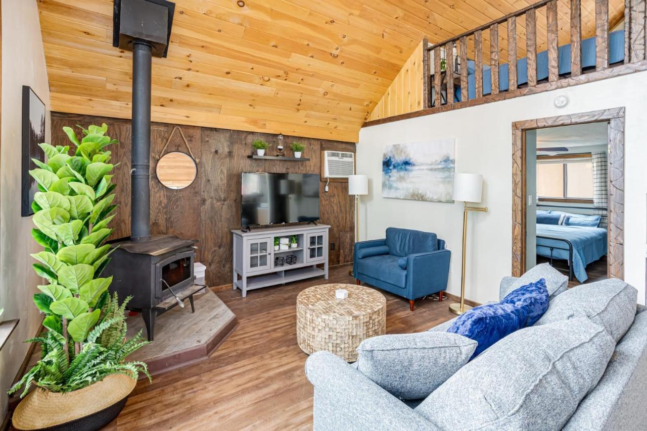 Hedgesville Quaint Loft Cabin W Hot Tub, Firepit, Deck & Grill מראה חיצוני תמונה